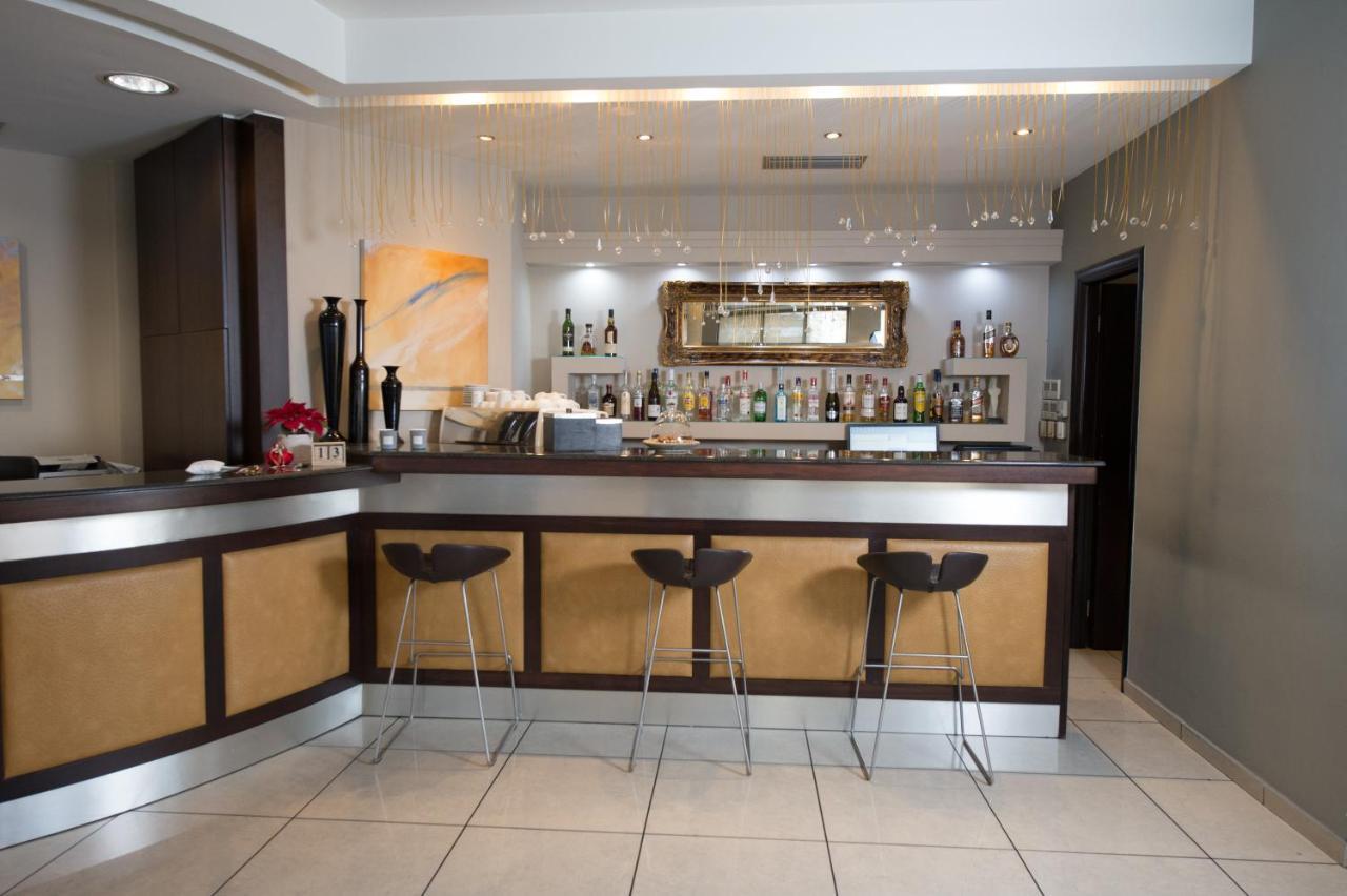 Premier Agrinio Heart Hotel מראה חיצוני תמונה