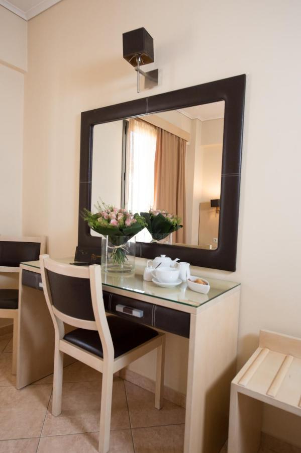 Premier Agrinio Heart Hotel מראה חיצוני תמונה
